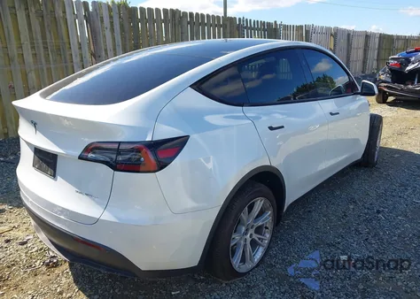 2024 Tesla Model Y Long Range Dual Motor All-Wheel Drive из США, поврежденный, VIN 7SAYGDEE0RA271052